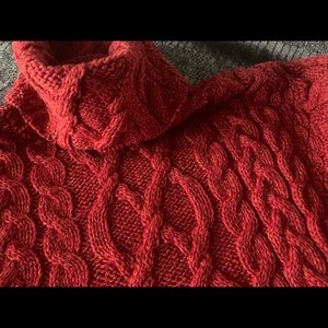 Women’s Irish cable knit sweater